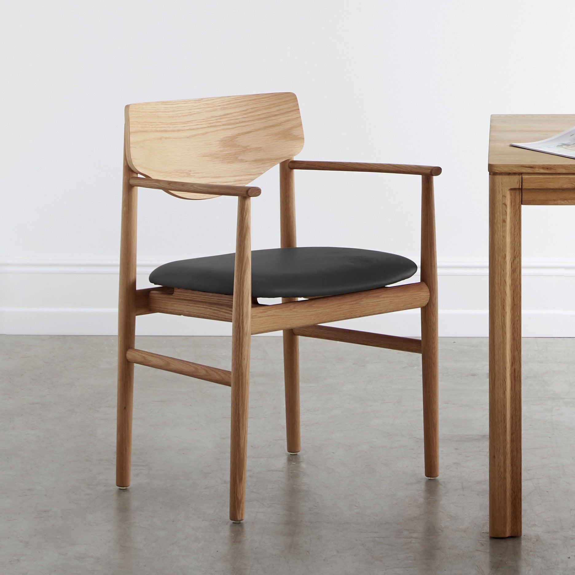 Celeste spisebordsstol m. armlæn - Læder